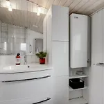 Kei - 75m From The Sea By Interhome בית נופש Sjolund