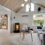 Kei - 75m From The Sea By Interhome *