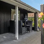בית נופש Kei - 75m From The Sea By Interhome *